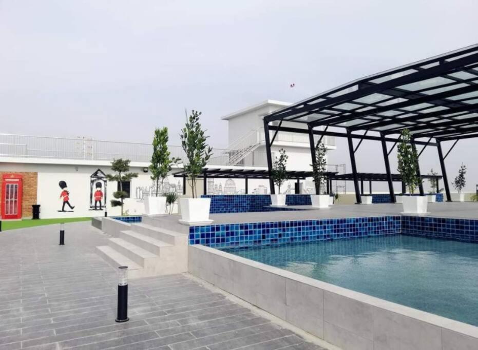 Ferienwohnung Joyful Sitiawan Skygarden Swimming Pool Seri Manjung Exterior foto